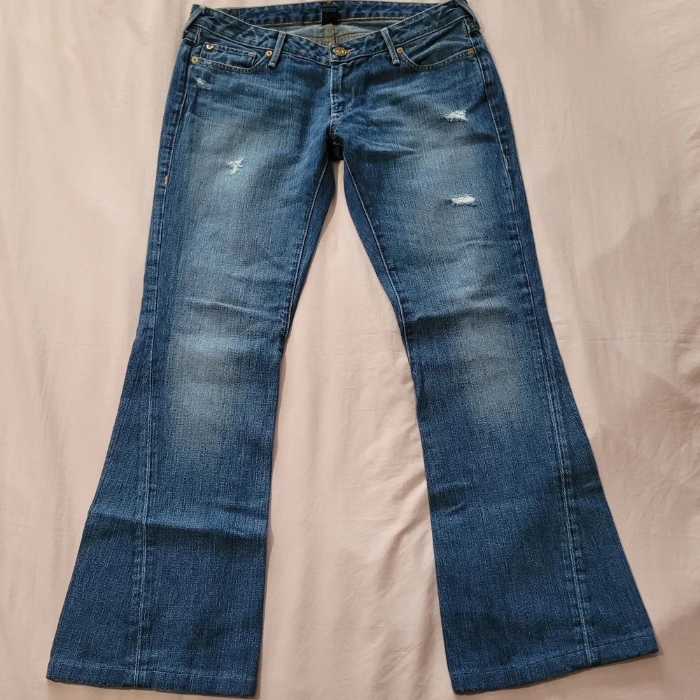 True Religion Joey Low Rise Flare Jeans with Vintage Distressing 30/30 - Picture 6 of 9